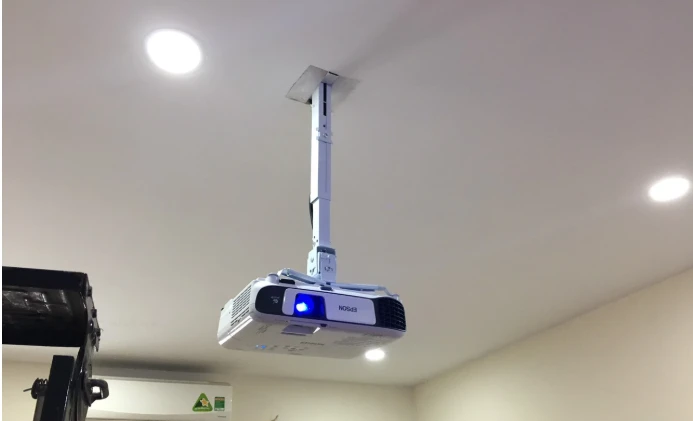 Tiêu chí chọn mua máy chiếu và màn chiếu phù hợp
