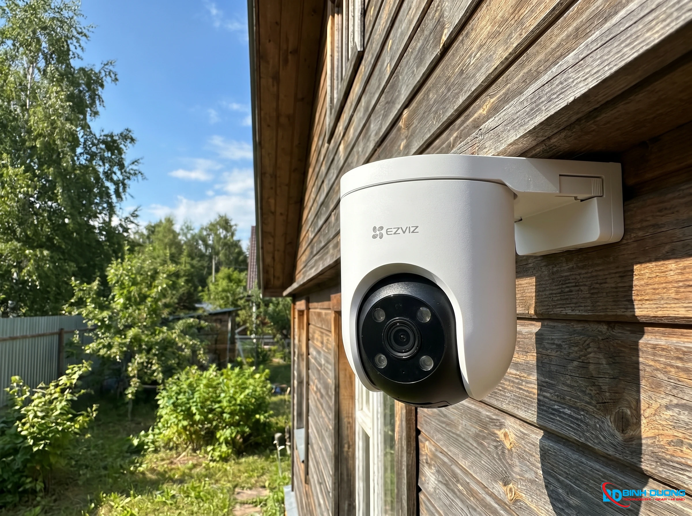 Camera WIfi Ezviz 3MP CS-H8C Pro R200-1K3WKFL Color(Xoay 350 Độ, 2 Chiều, Báo Đèn, Còi)- - Chi tiết 1