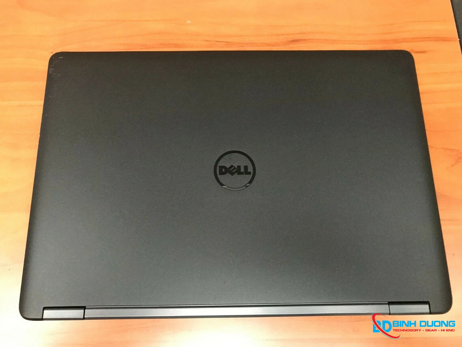 Thay mặt A Dell Latitude E5450